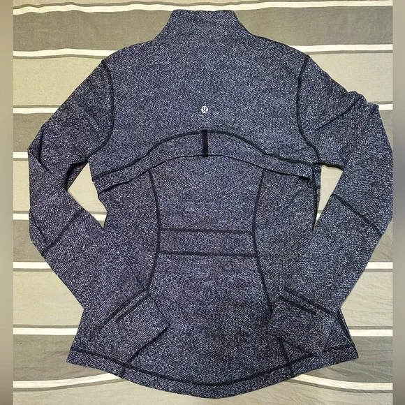 Lululemon Define Jacket - Picture 2 of 4